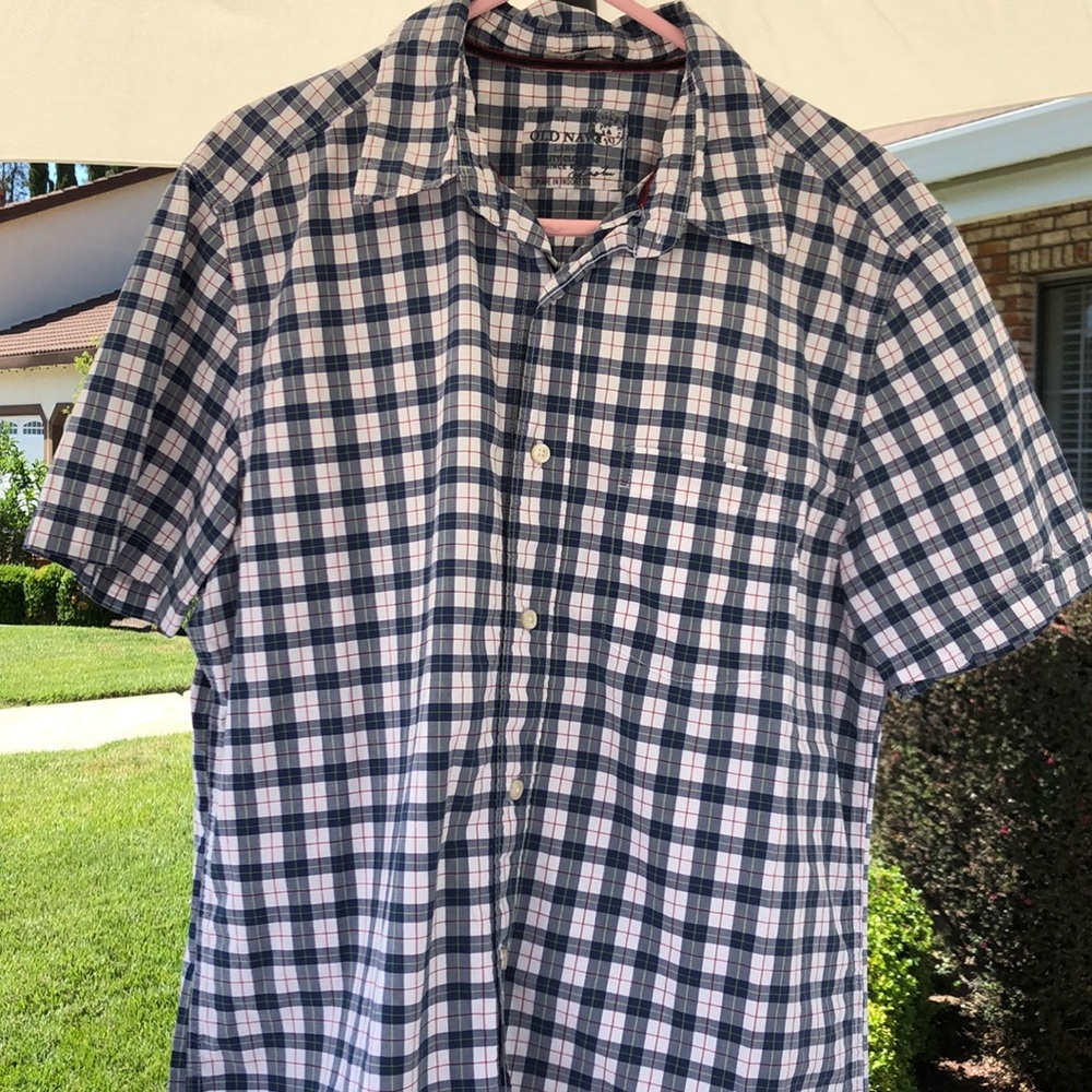 Old Navy Shortsleeved Shirt, Large